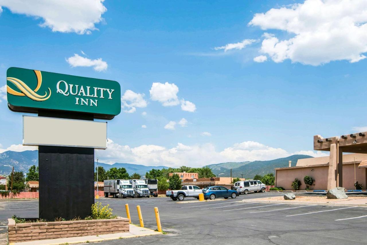 Quality Inn Taos Exterior photo